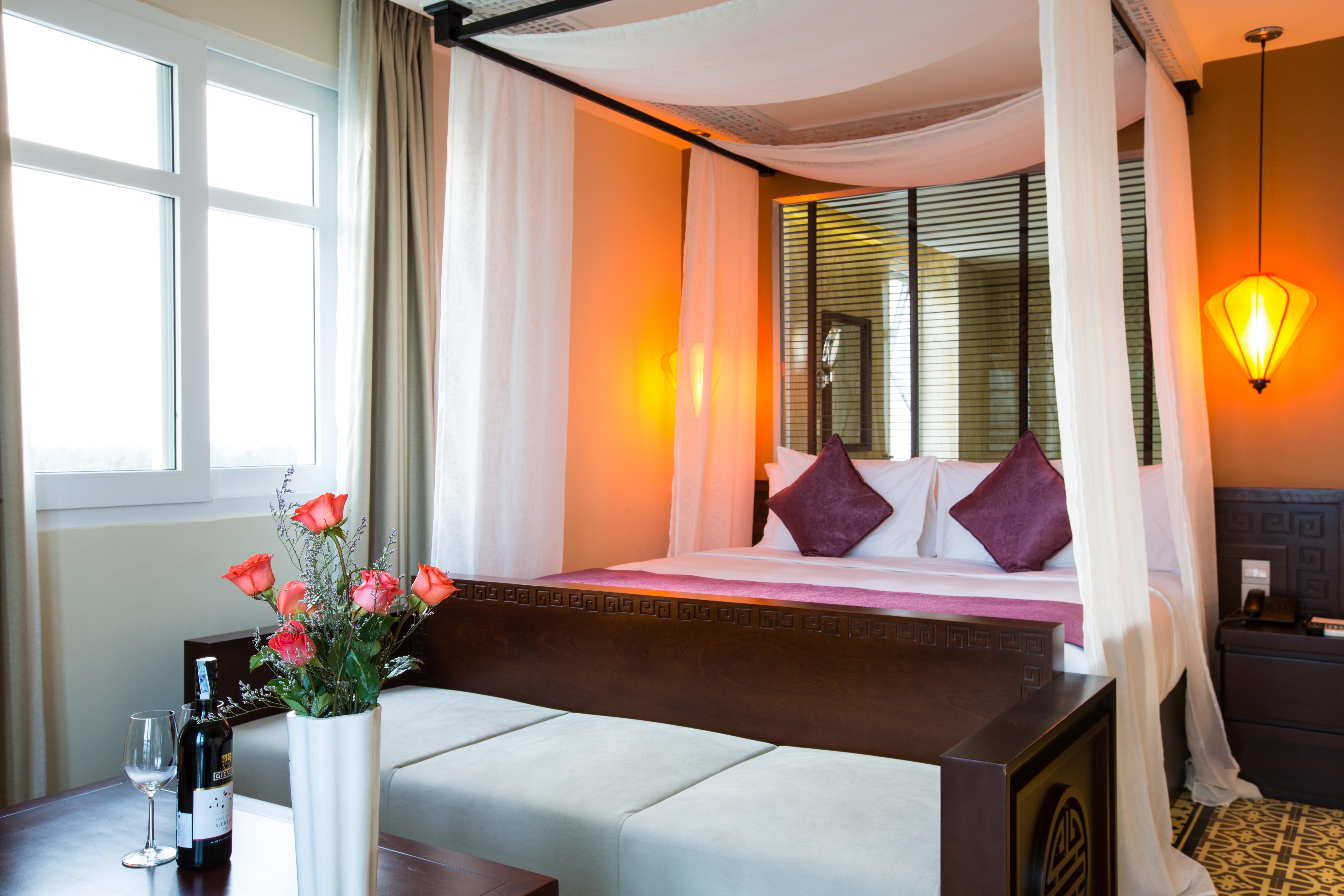 Royal Riverside Hoi An Hotel & Spa Exterior foto