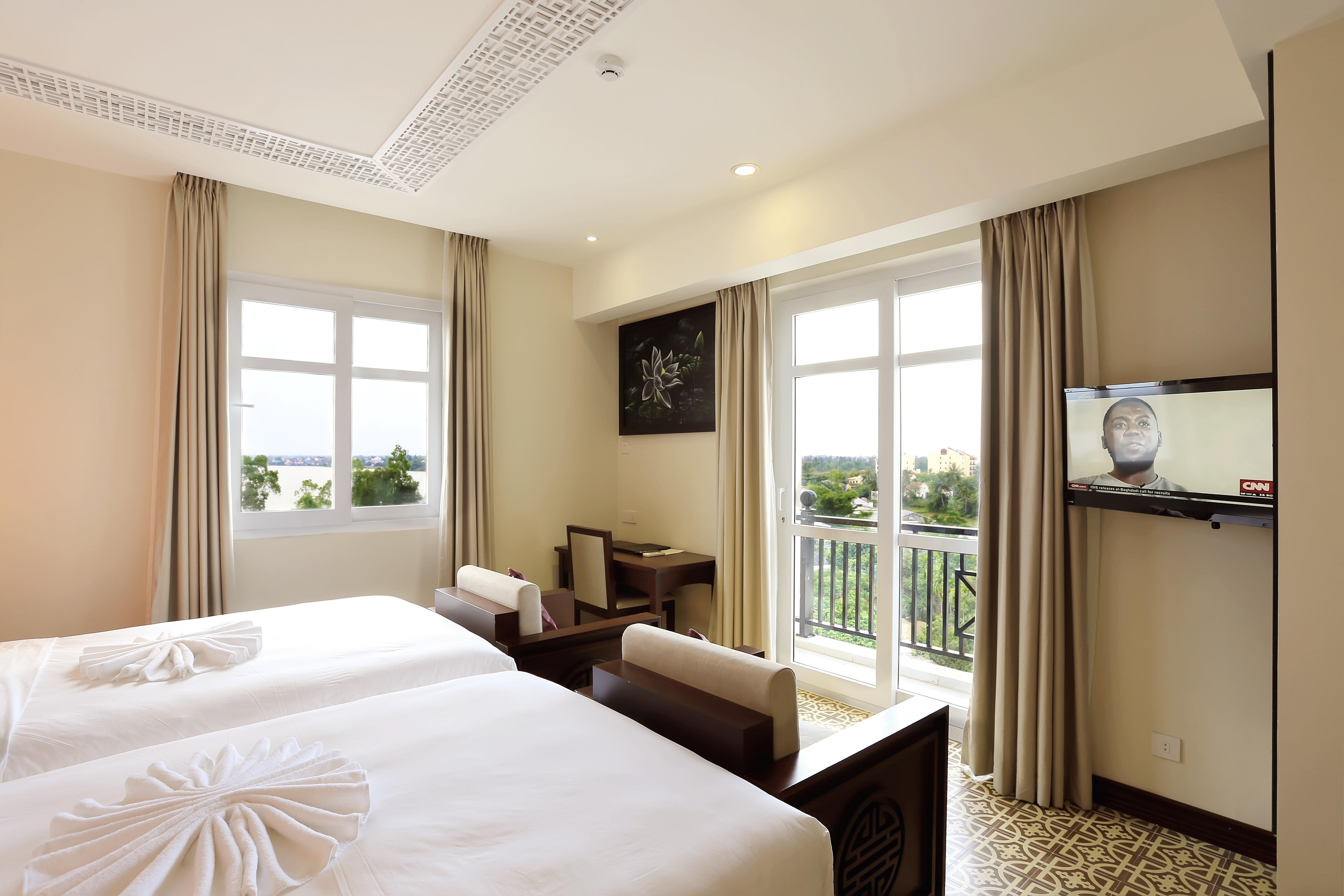 Royal Riverside Hoi An Hotel & Spa Exterior foto