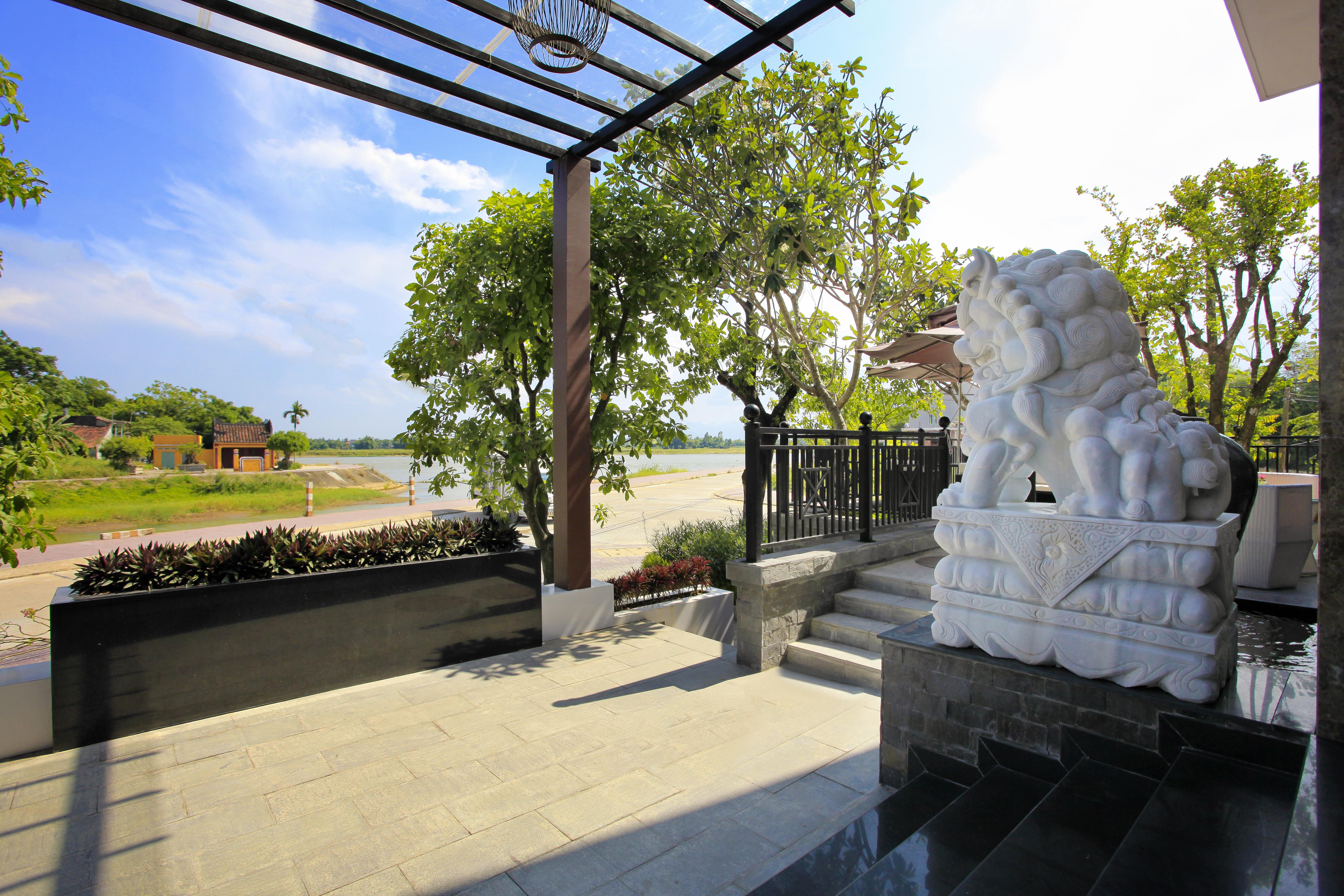 Royal Riverside Hoi An Hotel & Spa Exterior foto
